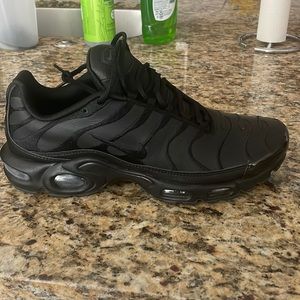Black Nike TN Air Shoes Size 10